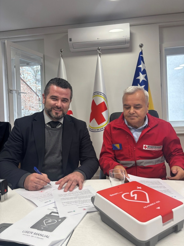 AED REANIBEKS uređaj doniran Trebevićkoj žičari